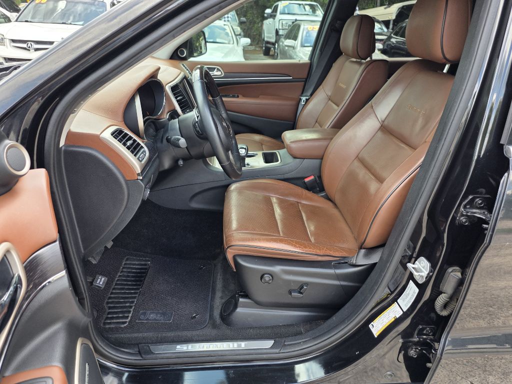 Photo 9 of this JEEP GRAND CHEROKEE