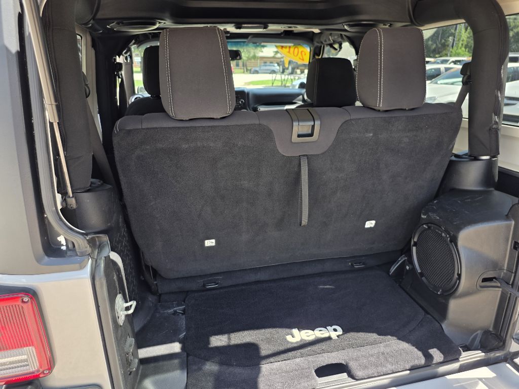 Photo 14 of this JEEP WRANGLER