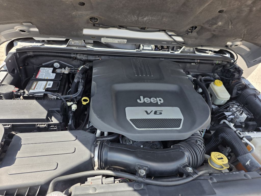 Photo 20 of this JEEP WRANGLER