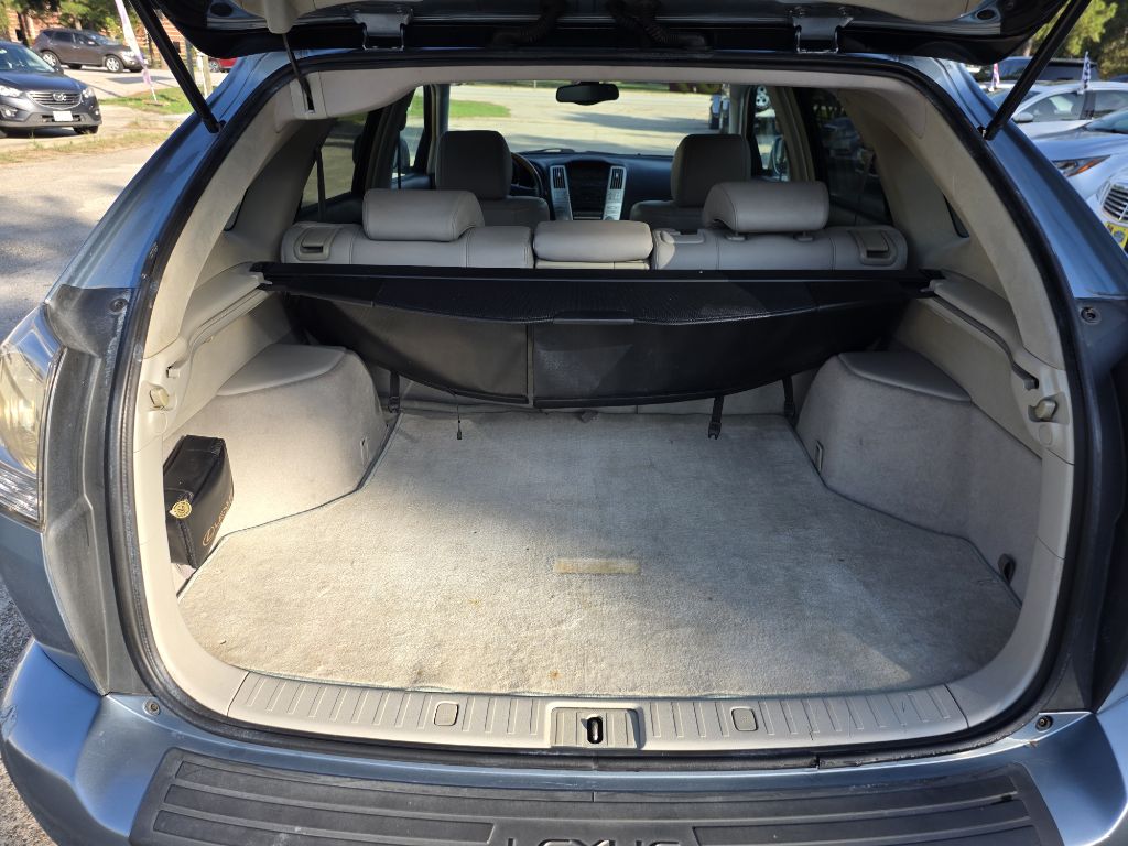 Photo 13 of this LEXUS RX