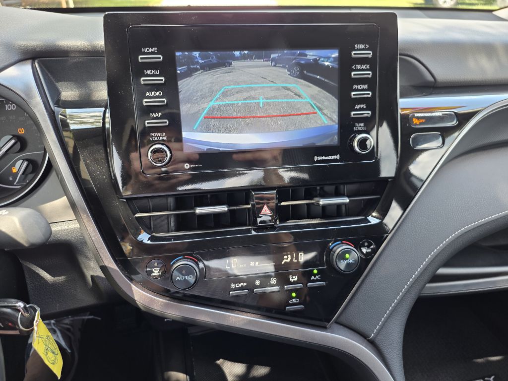 Photo 13 of this TOYOTA CAMRY