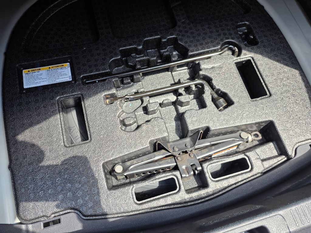 Photo 16 of this TOYOTA CAMRY