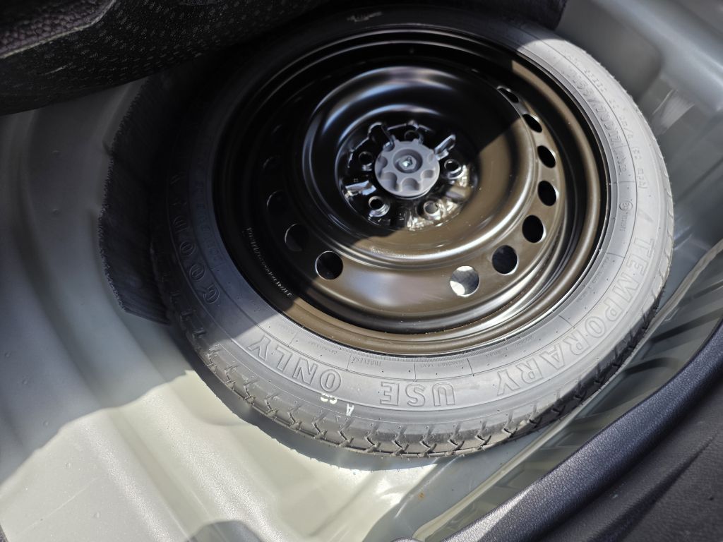 Photo 17 of this TOYOTA CAMRY