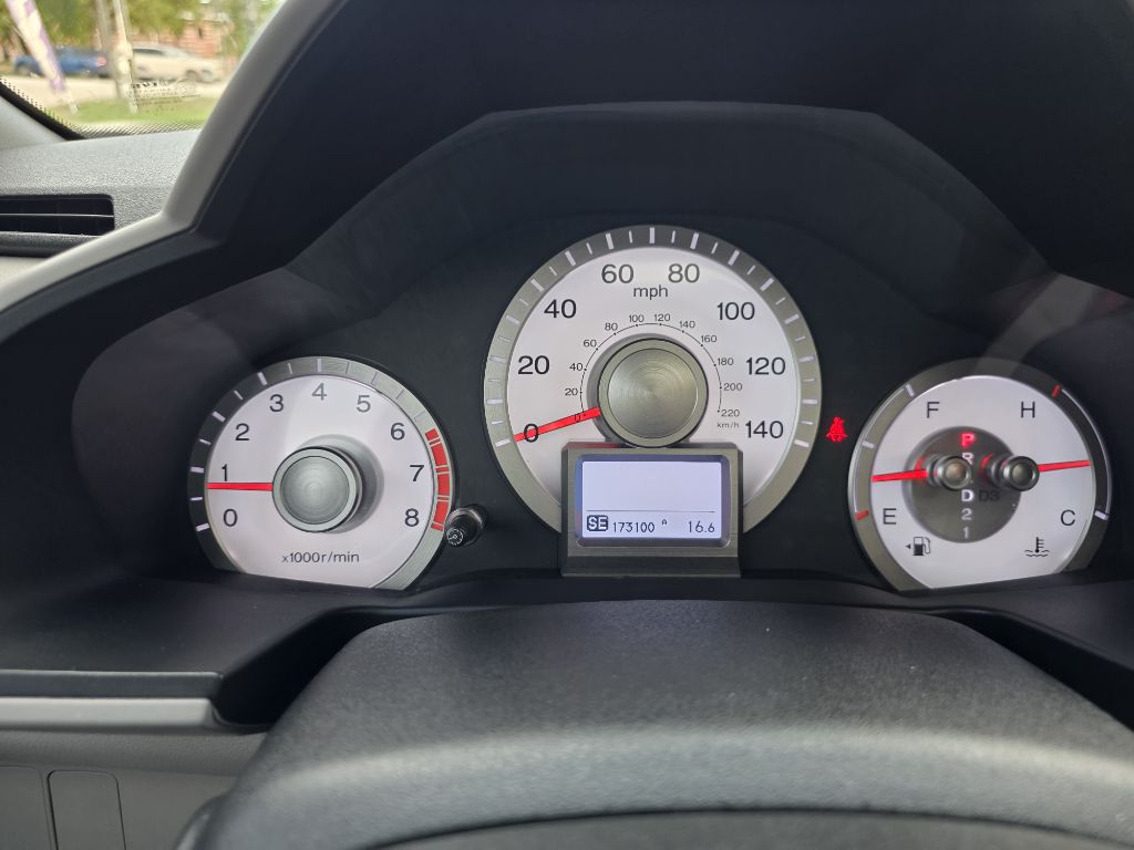 Photo 14 of this HONDA PILOT