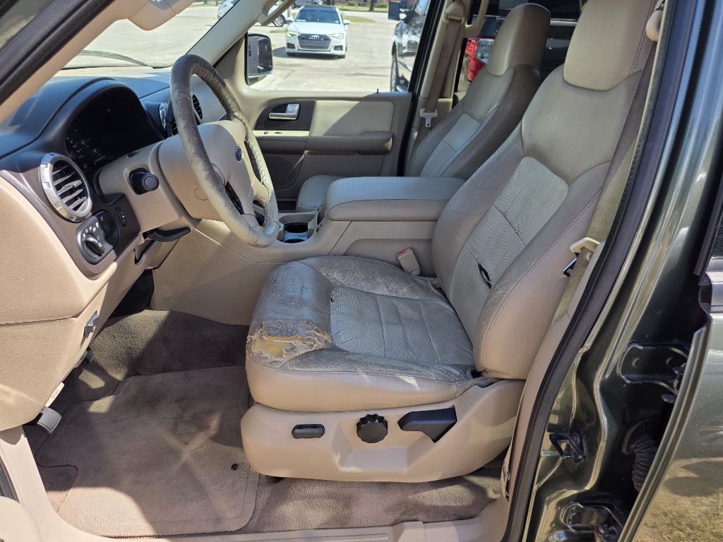 Photo 7 of this FORD EXPEDITION
