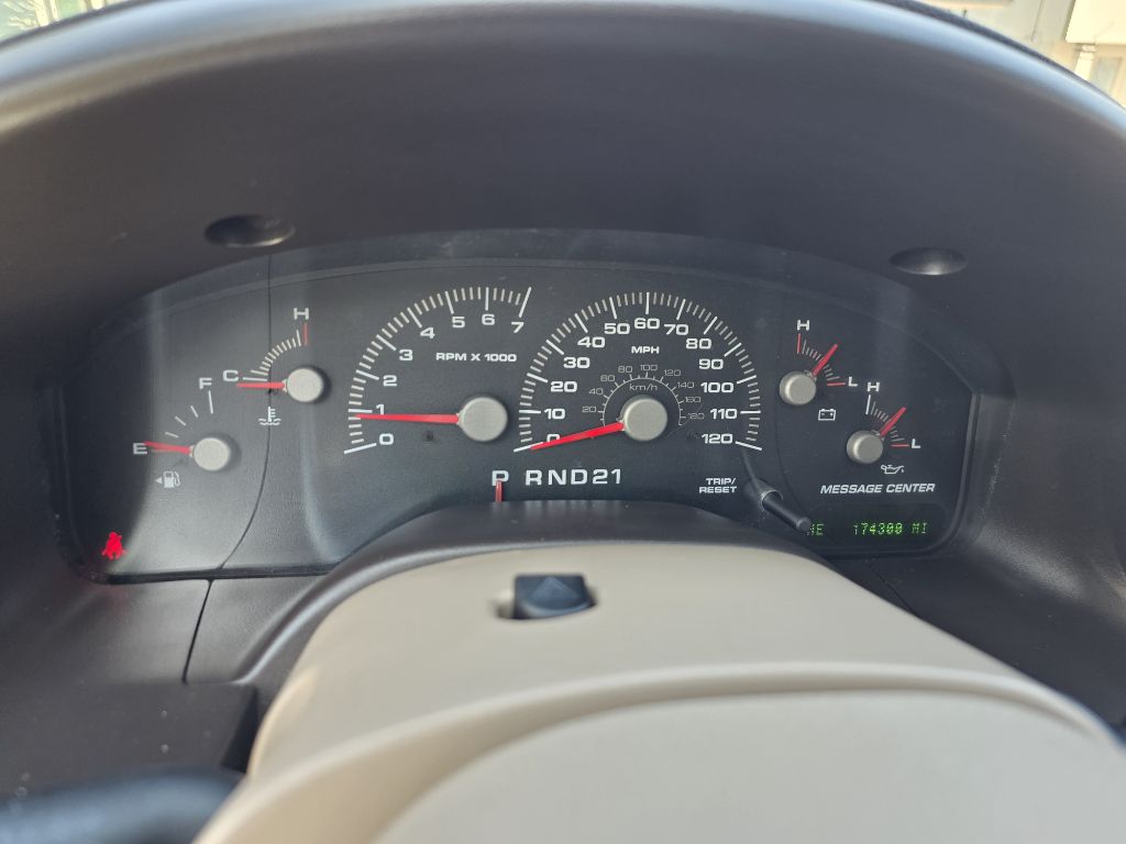 Photo 11 of this FORD EXPEDITION