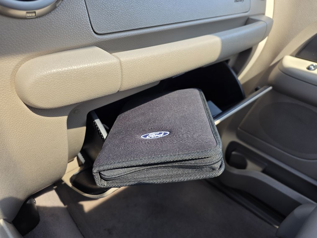 Photo 14 of this FORD EXPEDITION