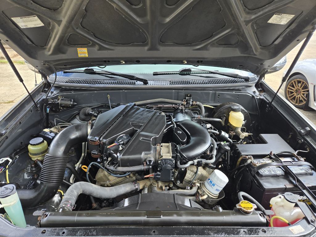 Photo 17 of this TOYOTA TUNDRA