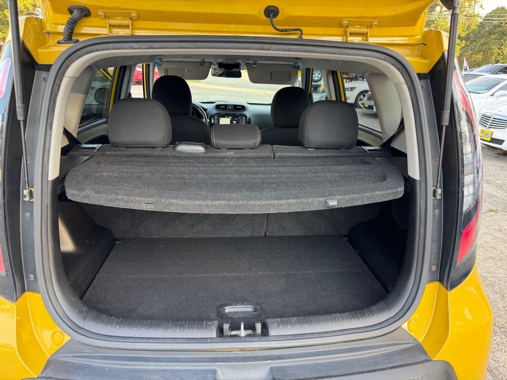 Photo 14 of this KIA SOUL