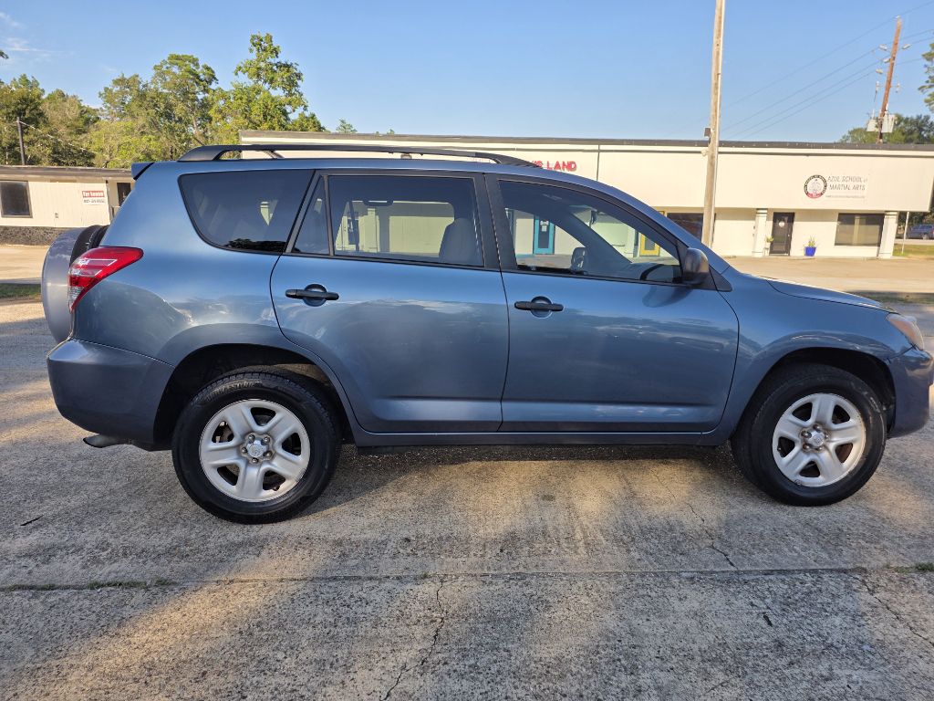 Photo 6 of this TOYOTA RAV4