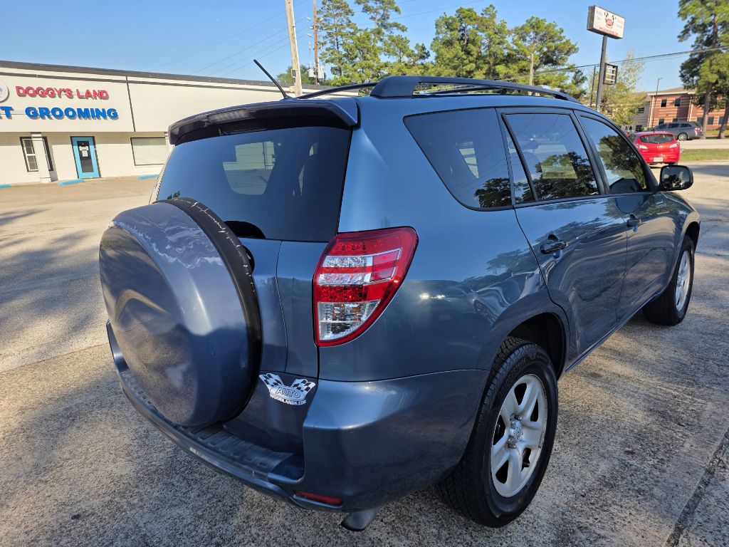 Photo 5 of this TOYOTA RAV4