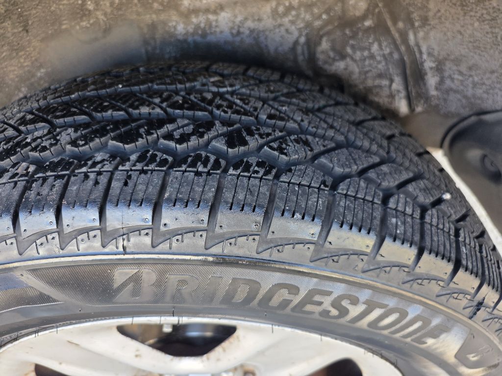Photo 11 of this TOYOTA RAV4