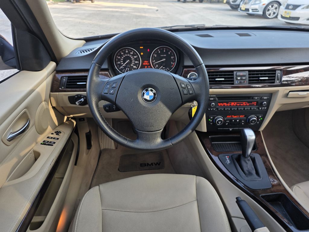 Photo 10 of this BMW 328