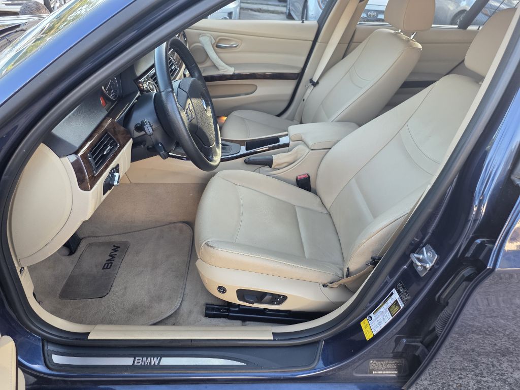Photo 9 of this BMW 328