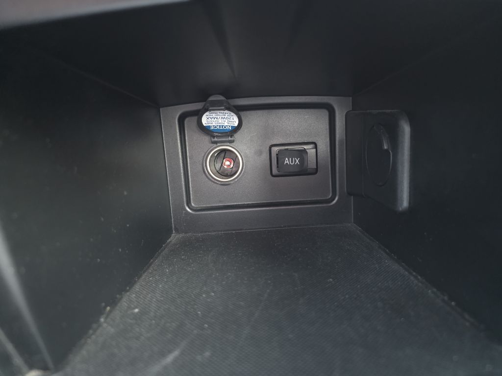 Photo 13 of this TOYOTA CAMRY