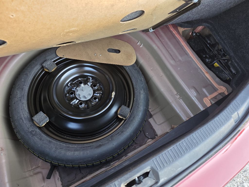 Photo 16 of this TOYOTA CAMRY