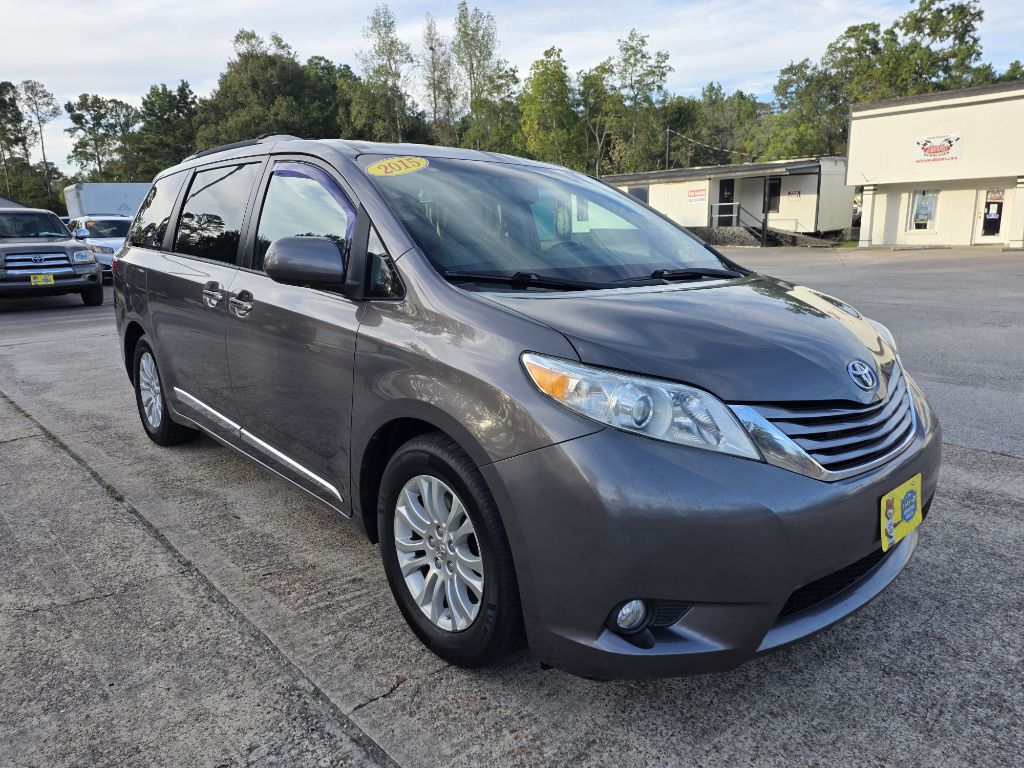 2015 TOYOTA SIENNA