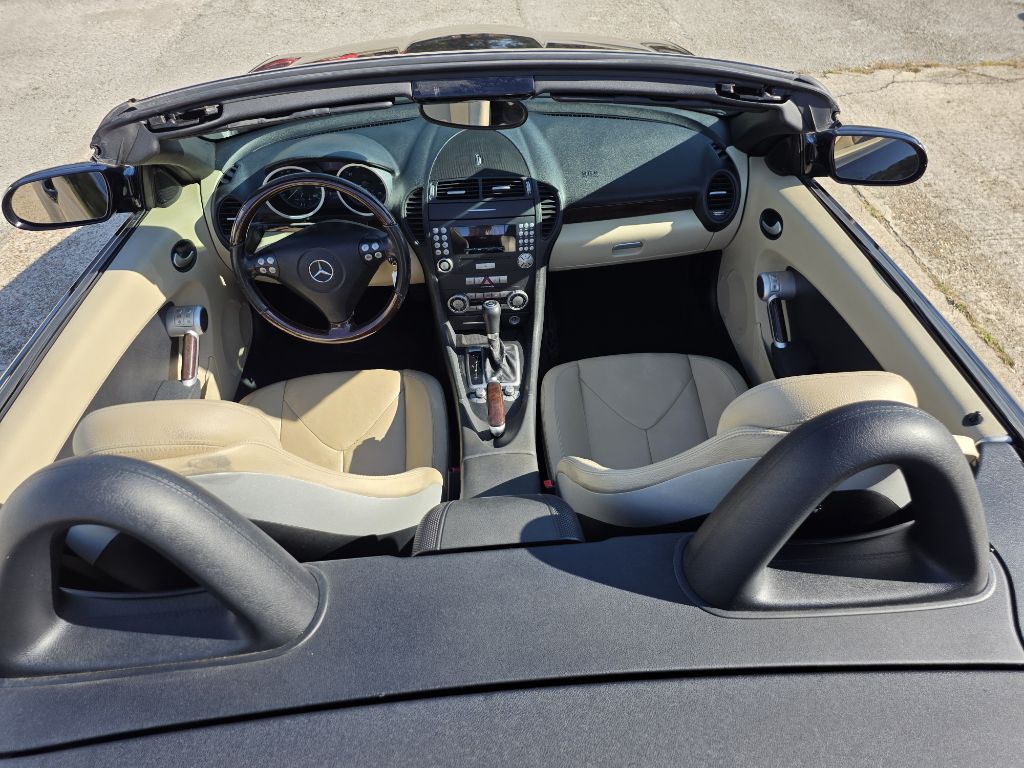 Photo 15 of this MERCEDES-BENZ SLK