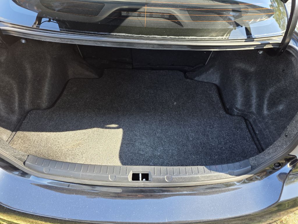 Photo 18 of this TOYOTA COROLLA