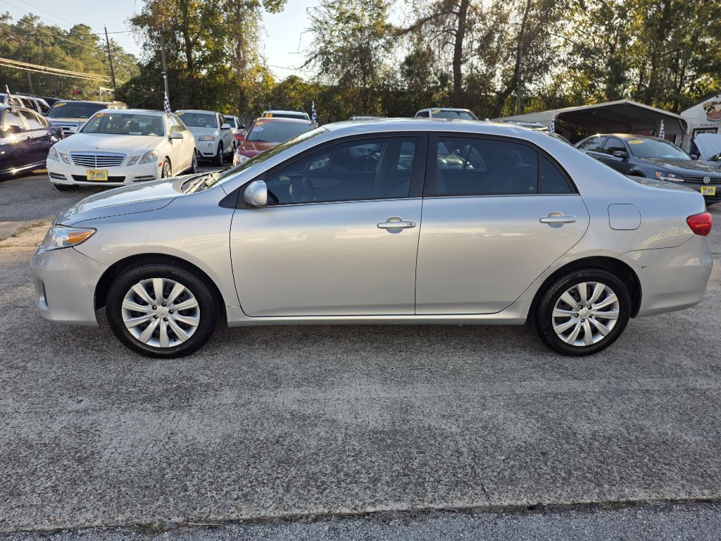 Photo 4 of this TOYOTA COROLLA