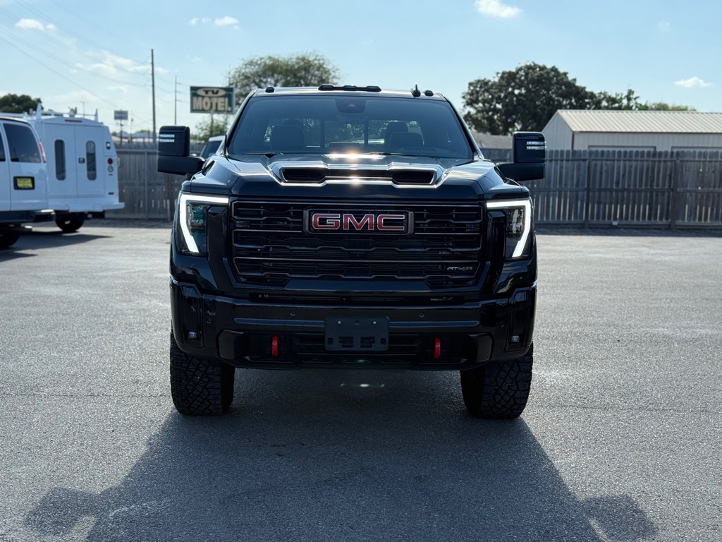 Photo 3 of this GMC SIERRA