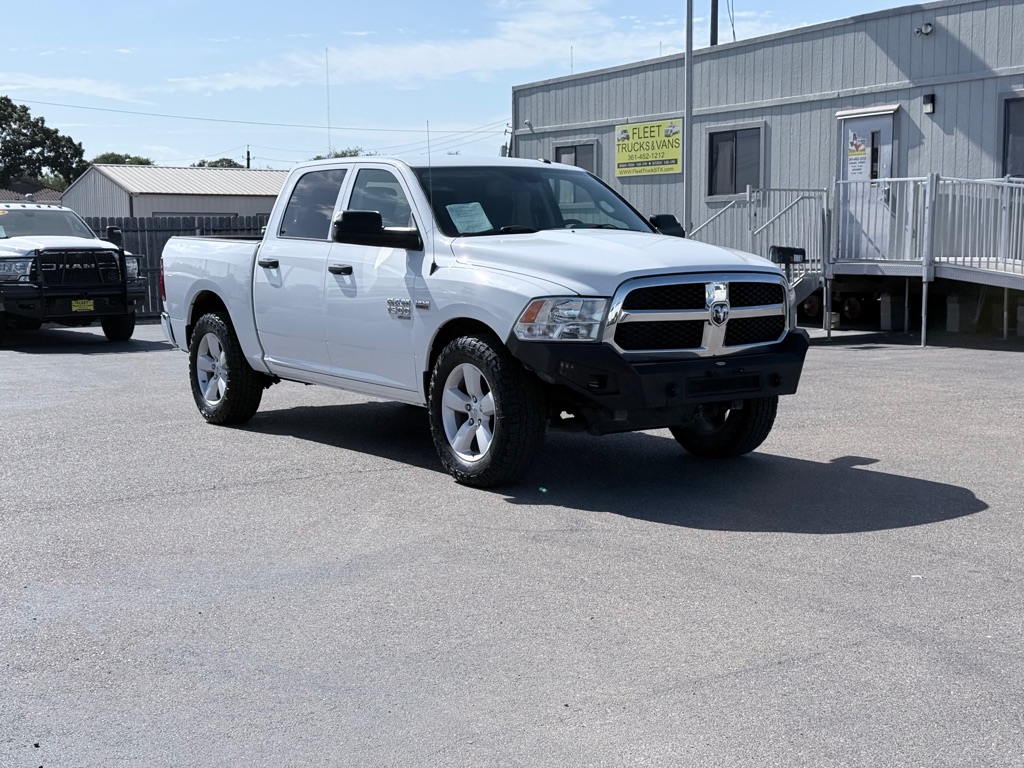 Photo 3 of this RAM 1500 CLASSIC