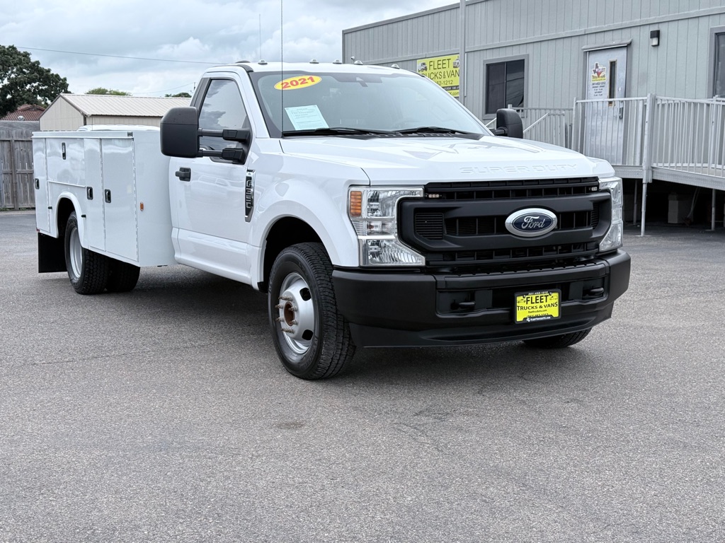 Photo 3 of this FORD F350