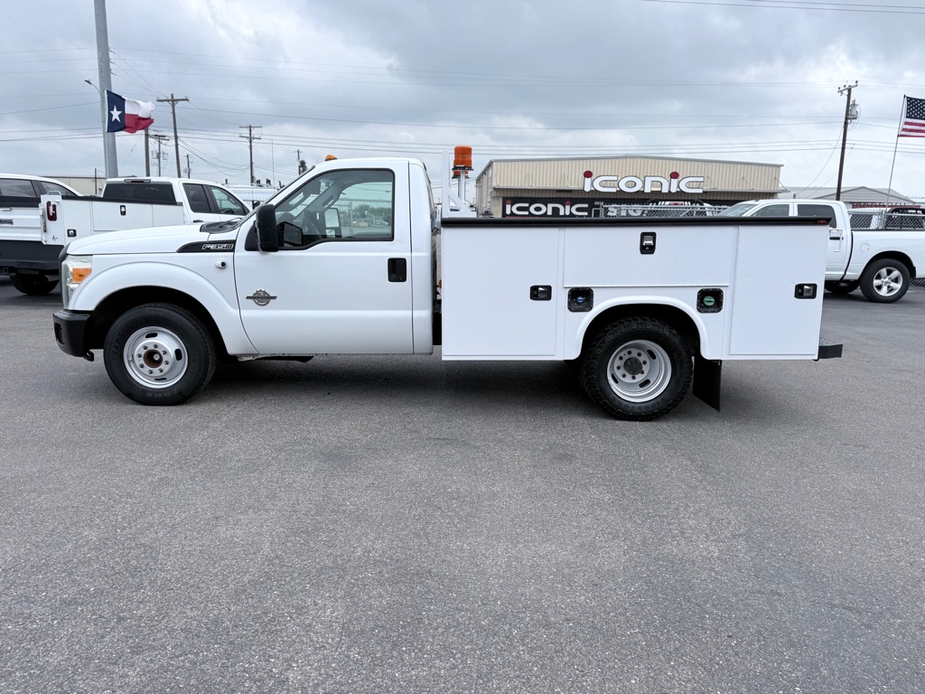 Photo 8 of this FORD F350