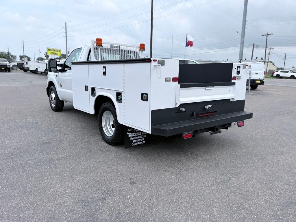 Photo 7 of this FORD F350