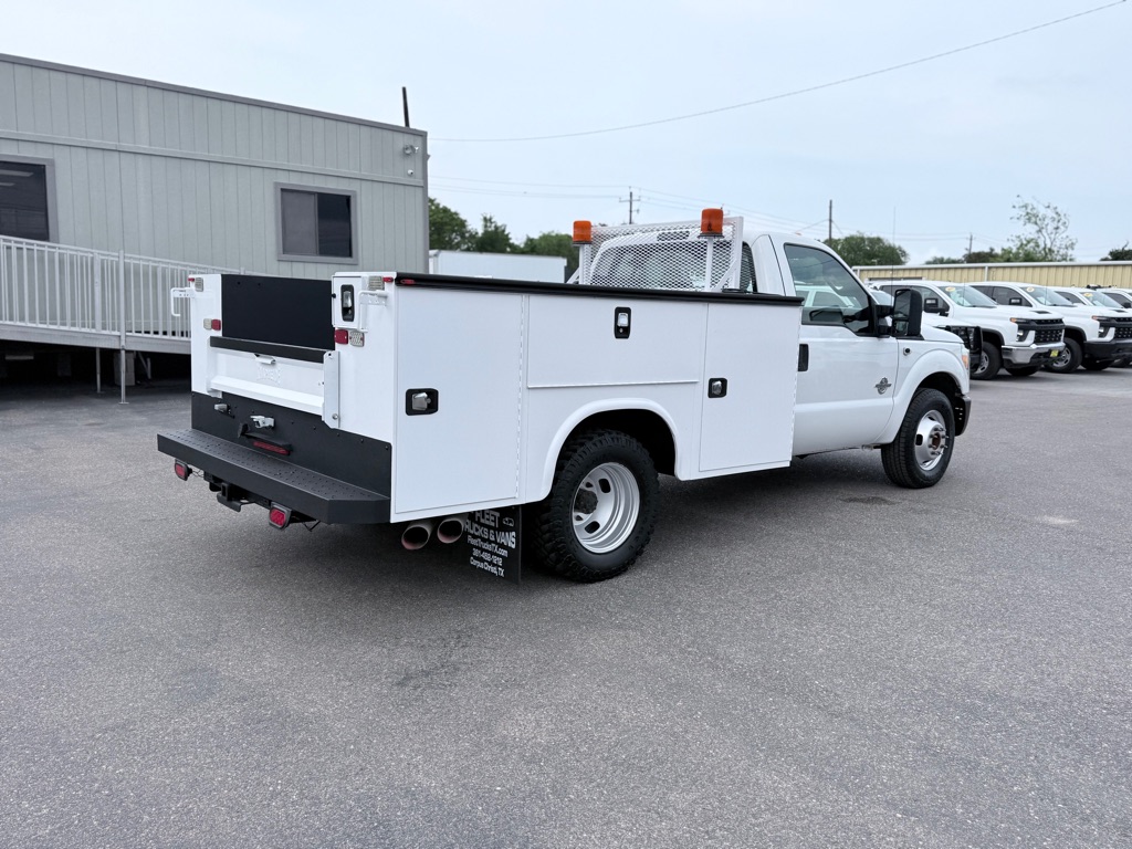 Photo 5 of this FORD F350