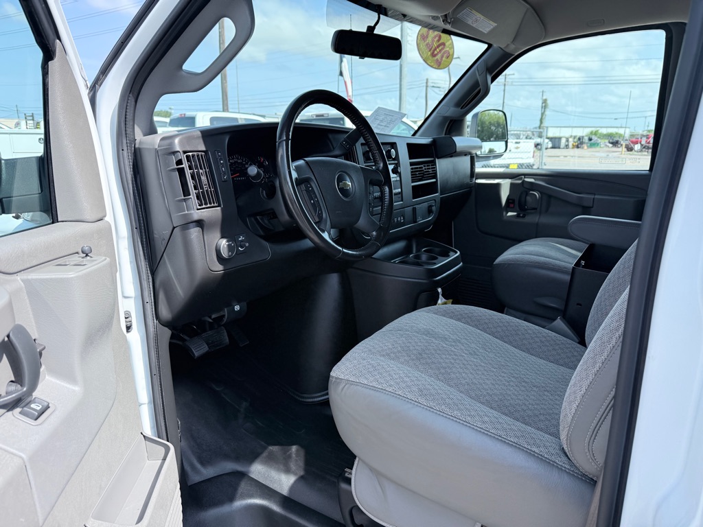 Photo 9 of this CHEVROLET EXPRESS G2500