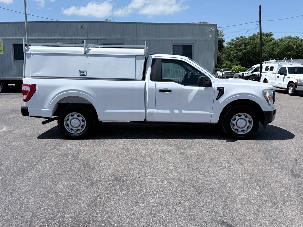 Photo 4 of this FORD F150