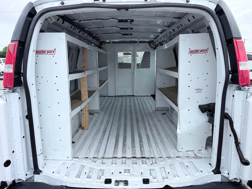 Photo 10 of this GMC SAVANA EXTENDED