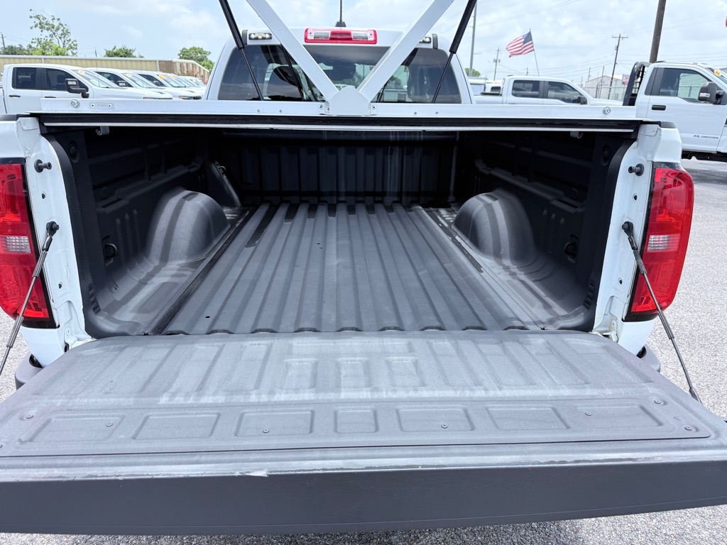 Photo 13 of this CHEVROLET COLORADO