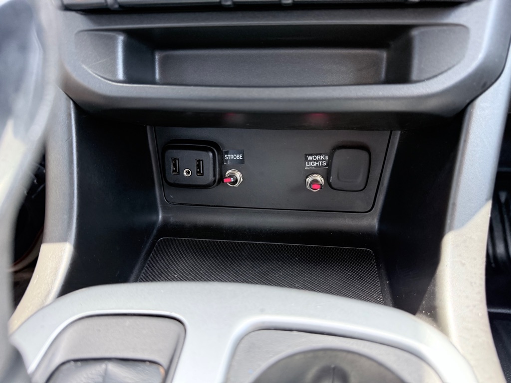 Photo 18 of this CHEVROLET COLORADO