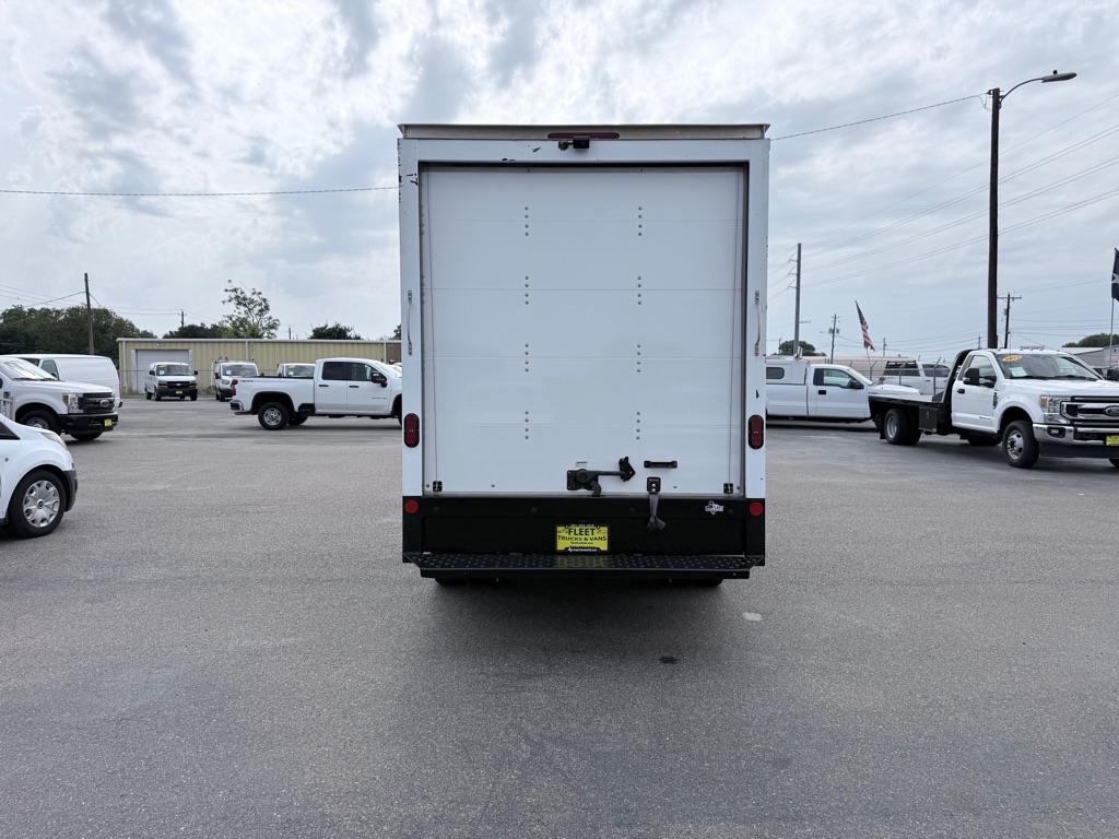 Photo 6 of this FORD TRANSIT