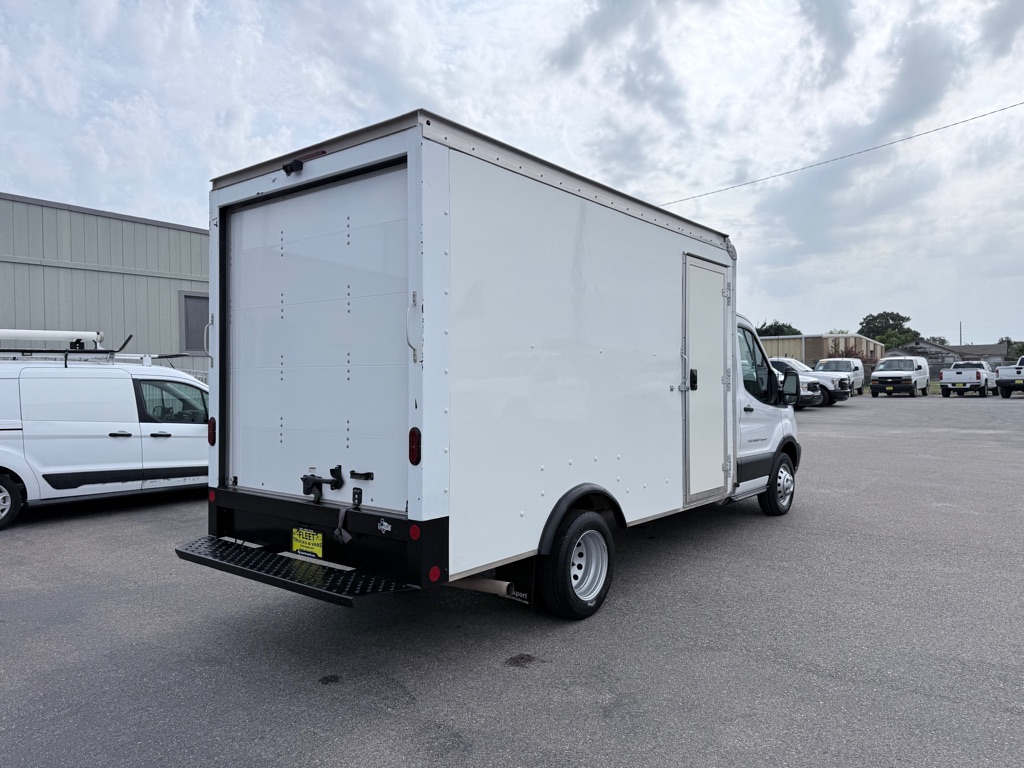 Photo 5 of this FORD TRANSIT