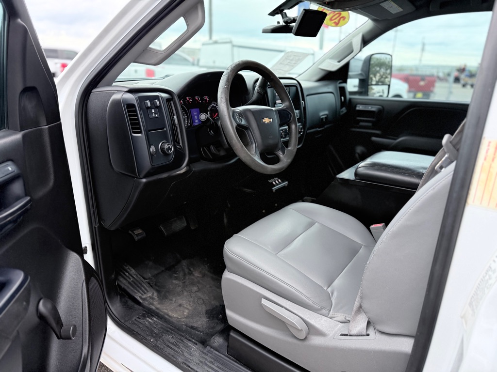 Photo 9 of this CHEVROLET SILVERADO 3500