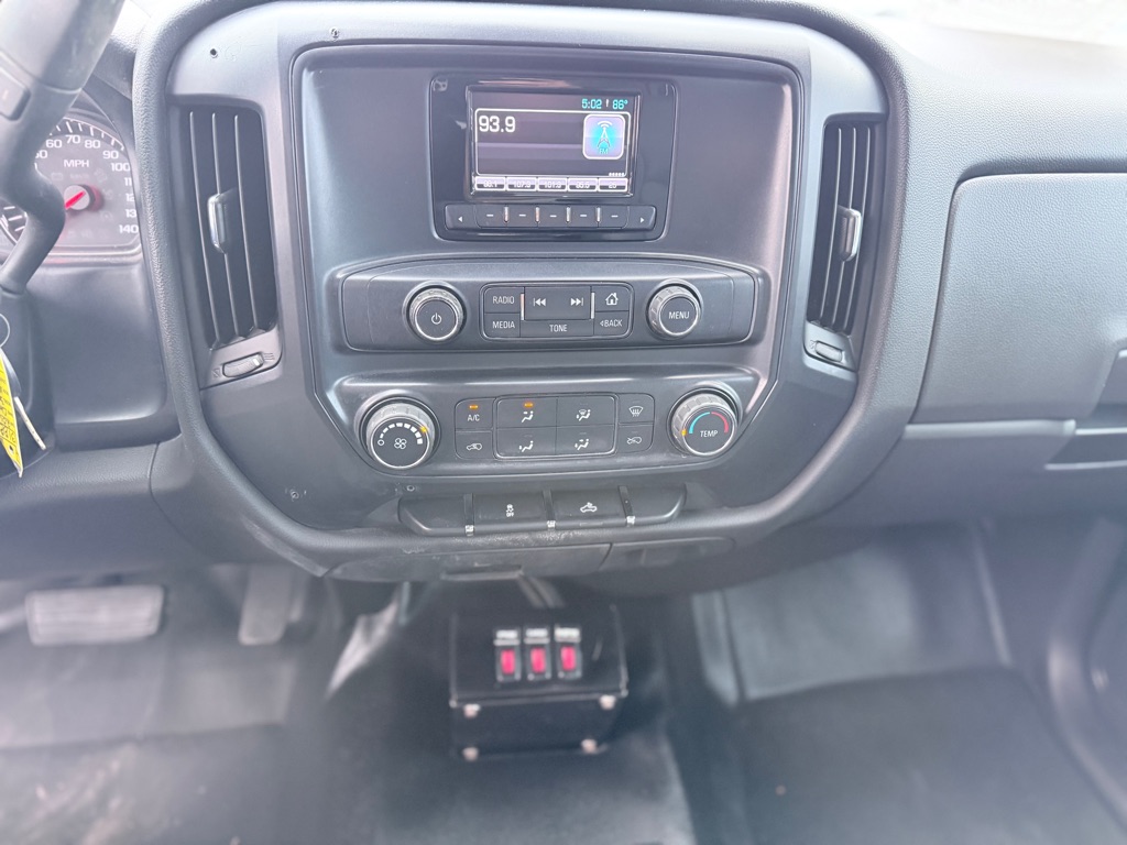 Photo 15 of this CHEVROLET SILVERADO 3500