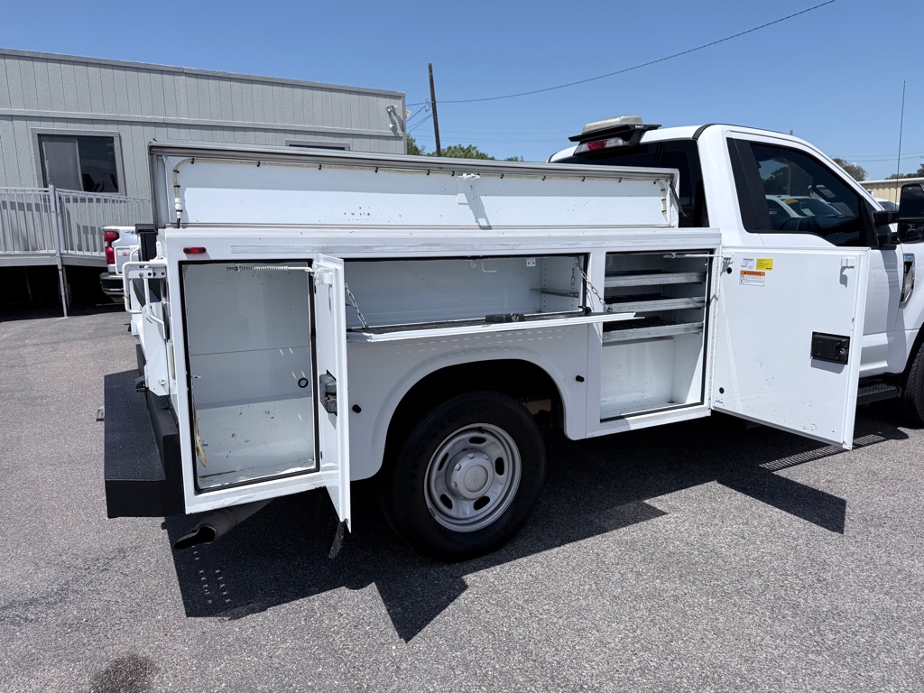 Photo 12 of this FORD F250