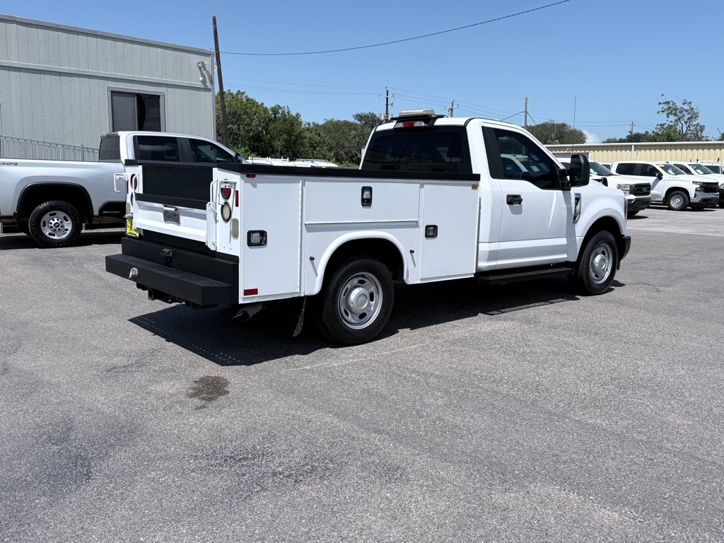 Photo 5 of this FORD F250