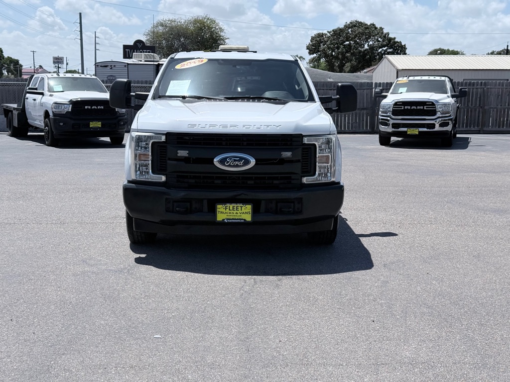 Photo 2 of this FORD F250