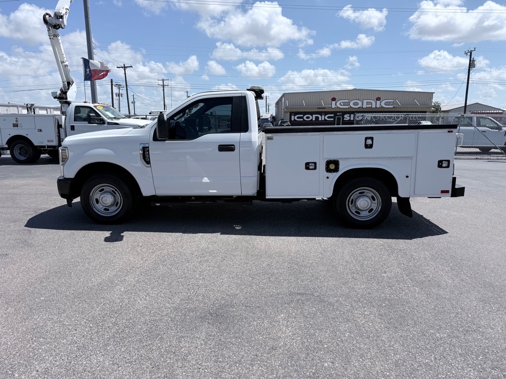 Photo 9 of this FORD F250