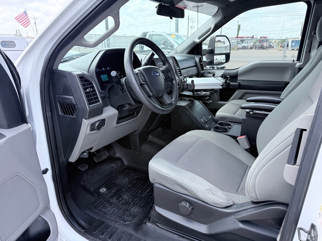 Photo 9 of this FORD F250