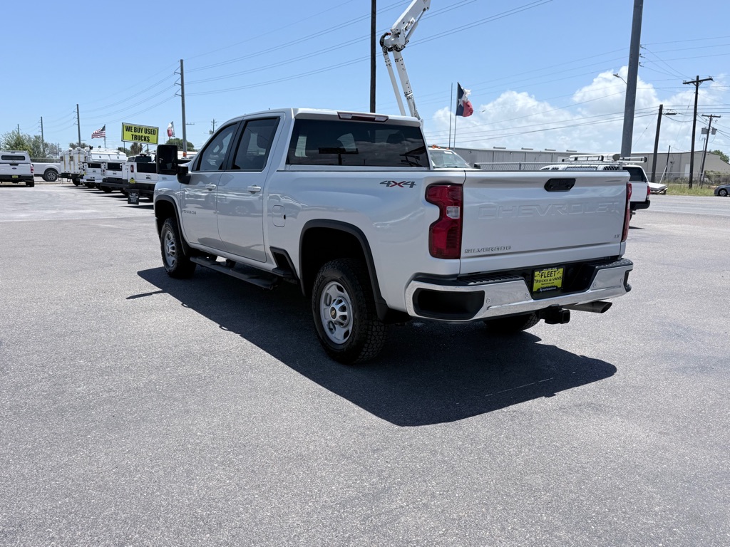 Photo 7 of this CHEVROLET SILVERADO 2500