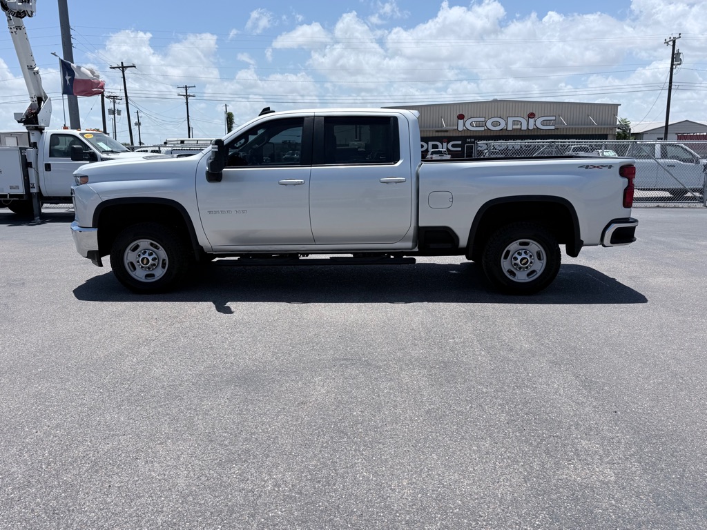 Photo 8 of this CHEVROLET SILVERADO 2500