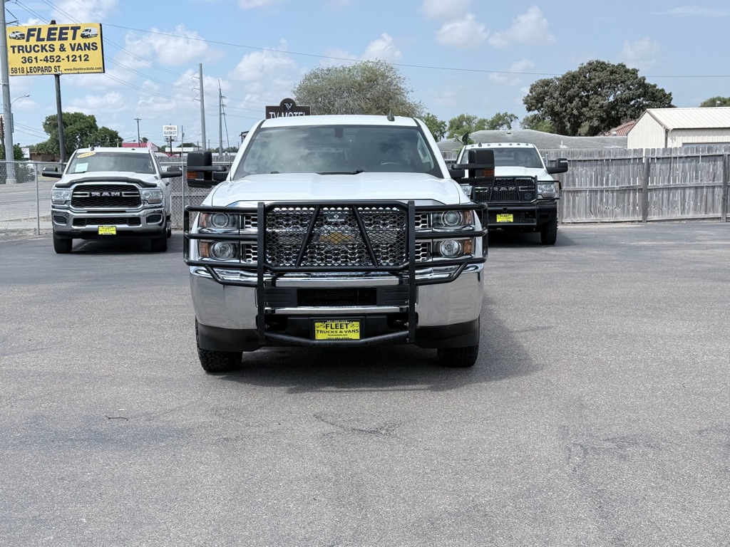 Photo 2 of this CHEVROLET SILVERADO 2500