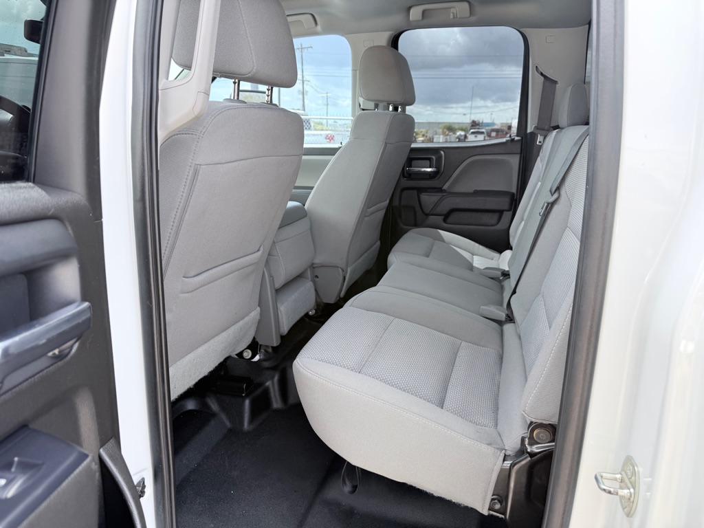 Photo 10 of this CHEVROLET SILVERADO 2500