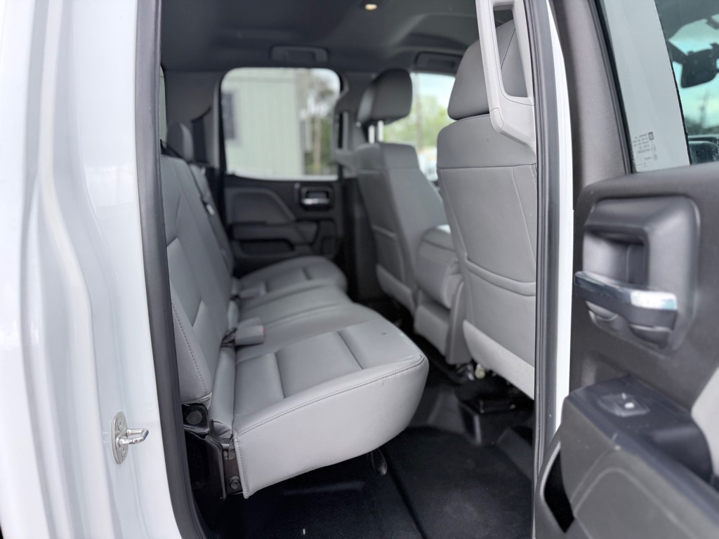 Photo 16 of this CHEVROLET SILVERADO 2500