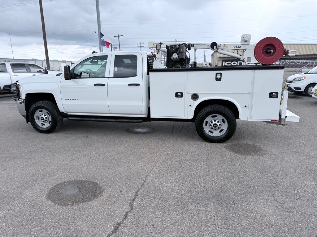 Photo 8 of this CHEVROLET SILVERADO 2500